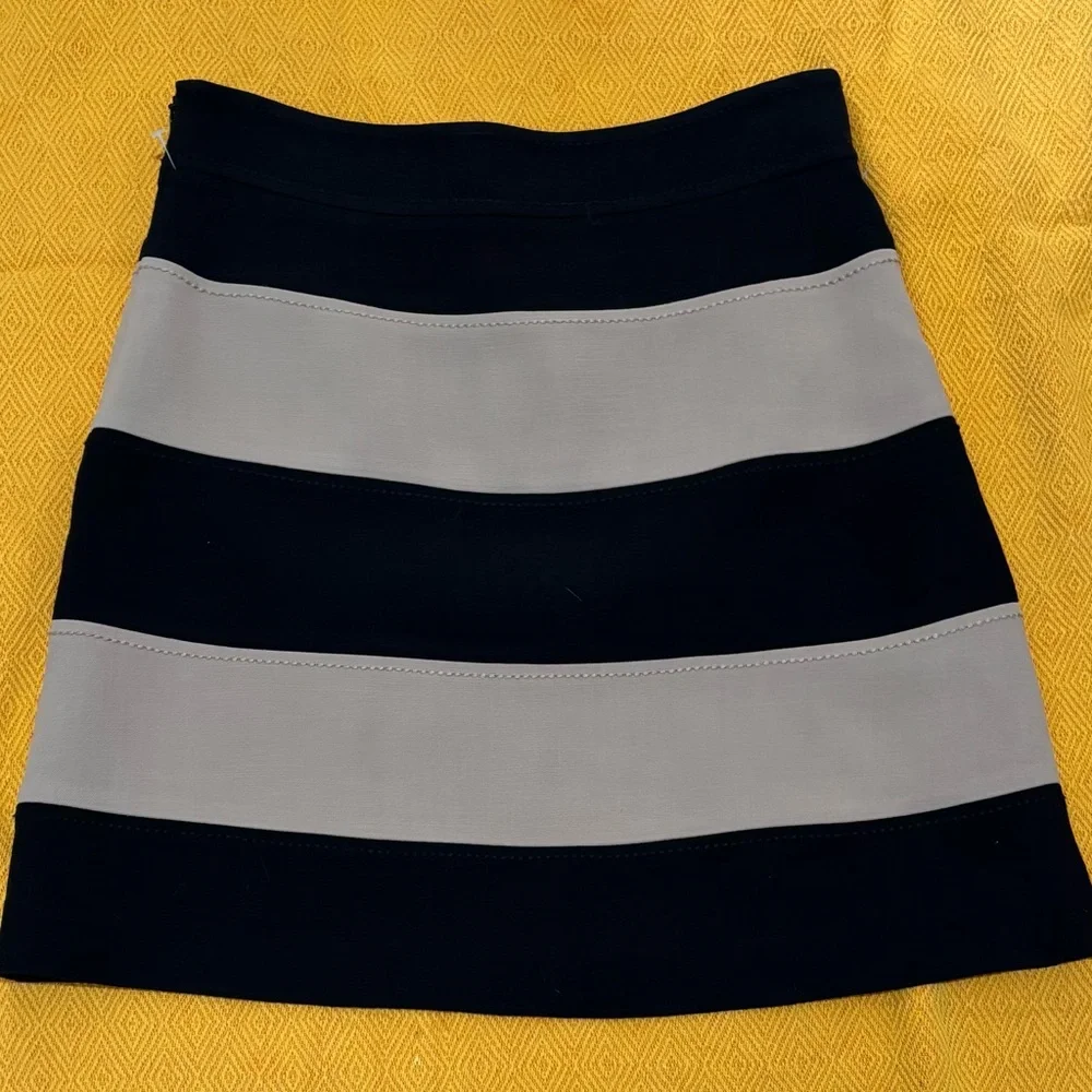 KATE SPADE wool blend STRIPED A LINE SKIRT mini black & tan SIZE 10